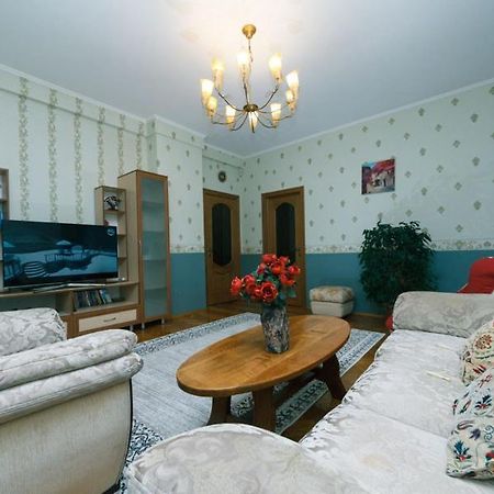 Three-Room Apartments At The Polytechnic Institute Kyjev Exteriér fotografie